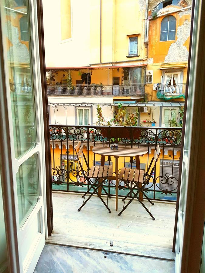 B&B A Durmi Napels Buitenkant foto